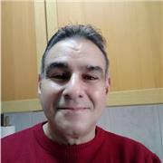 Profesor hispanoparlante nativo imparte clases intensivas de español a extranjeros